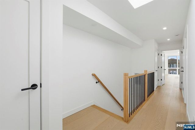 211 E Harriet Avenue A, Palisades Park, NJ 07650