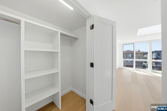 211 E Harriet Avenue A, Palisades Park, NJ 07650