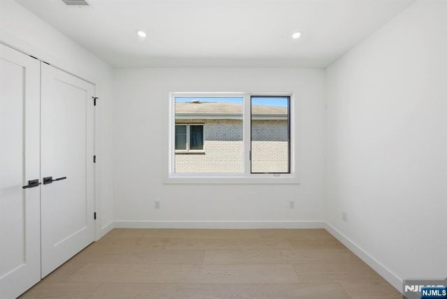 211 E Harriet Avenue A, Palisades Park, NJ 07650