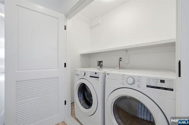 211 E Harriet Avenue A, Palisades Park, NJ 07650