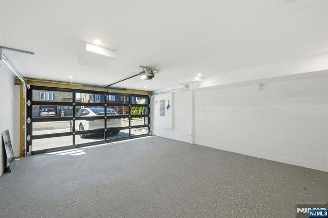 211 E Harriet Avenue A, Palisades Park, NJ 07650