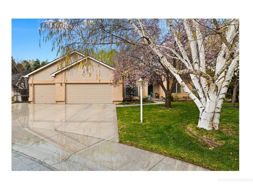 2063 N Trailview Pl, Boise, ID 83702 photo 2