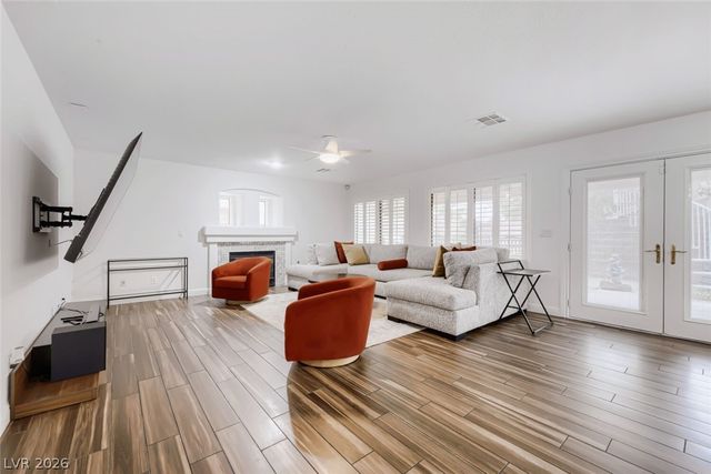 283 Grand Olympia Drive, Henderson, NV 89012