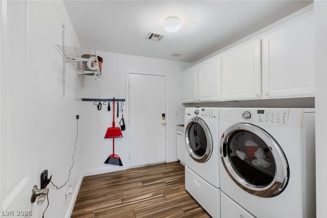 283 Grand Olympia Drive, Henderson, NV 89012