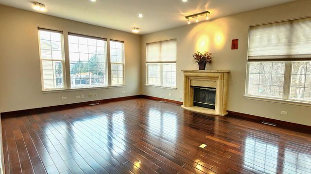 829 Clover Ridge Lane, Itasca, IL 60143