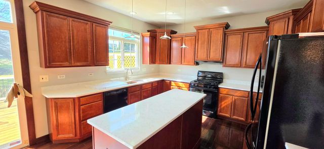 829 Clover Ridge Lane, Itasca, IL 60143