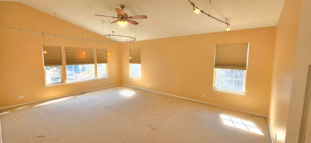 829 Clover Ridge Lane, Itasca, IL 60143