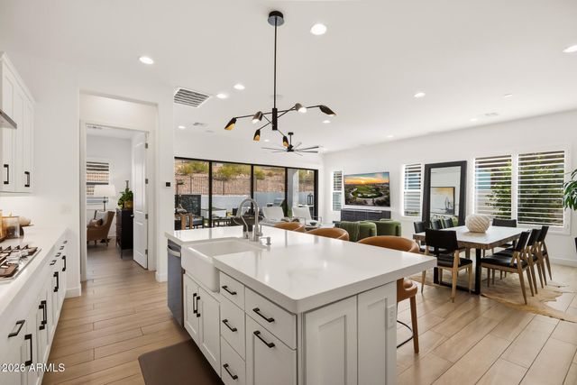 5748 E SCAFELL Circle, Mesa, AZ 85215