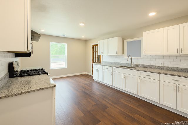 2307 Hicks, San Antonio, TX 78210