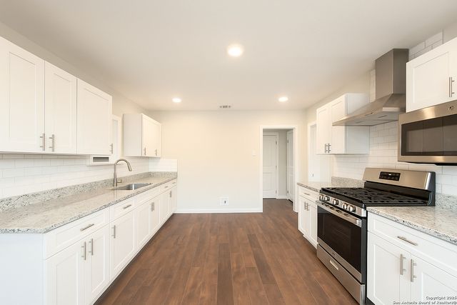 2307 Hicks, San Antonio, TX 78210