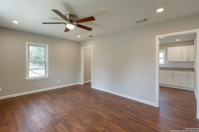 2307 Hicks, San Antonio, TX 78210