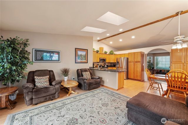 19618 Knoll Drive, Arlington, WA 98223