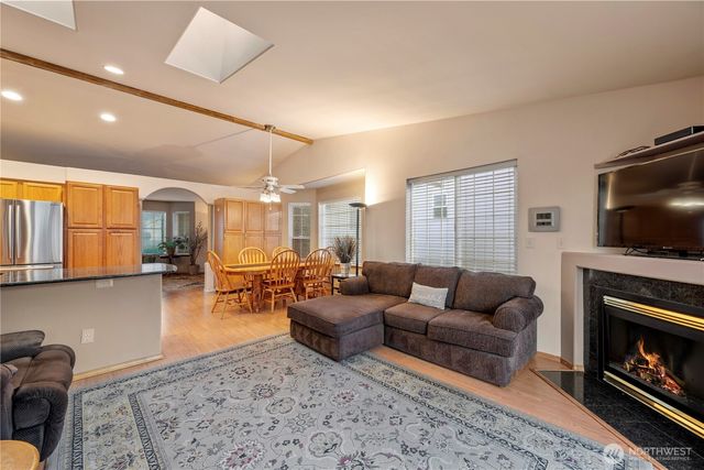 19618 Knoll Drive, Arlington, WA 98223