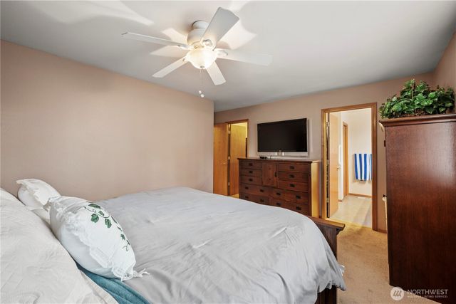 19618 Knoll Drive, Arlington, WA 98223