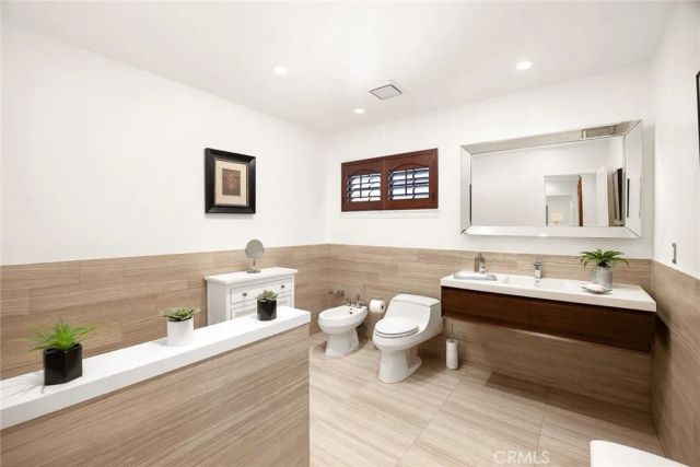 9450 Broadway, Temple City, CA 91780