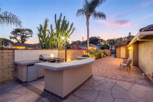 9450 Broadway, Temple City, CA 91780