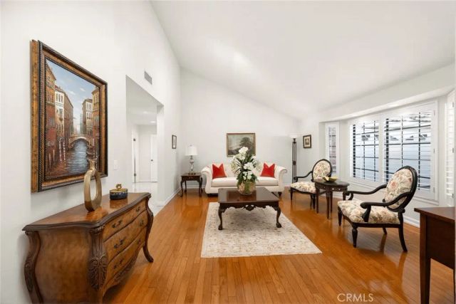 9450 Broadway, Temple City, CA 91780