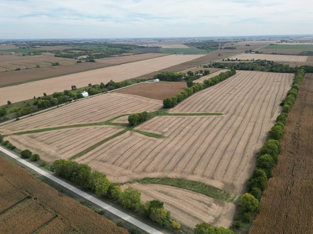 000 County Line Road, Newark, IL 60551