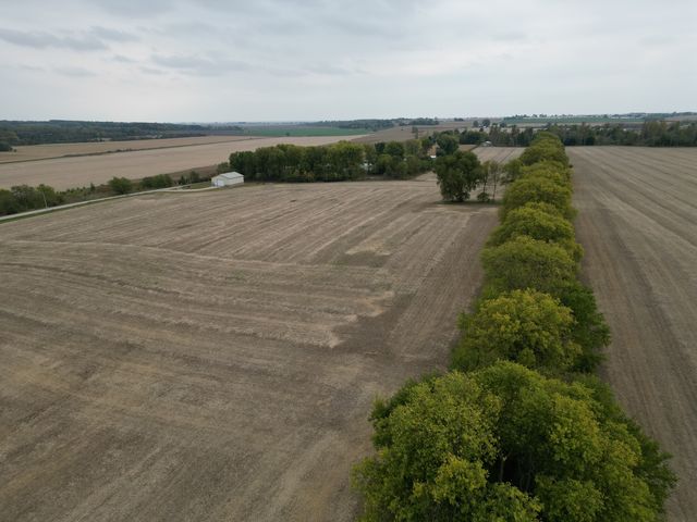 000 County Line Road, Newark, IL 60551