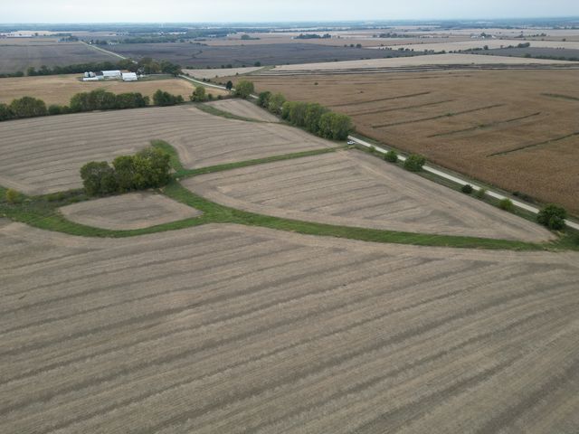 000 County Line Road, Newark, IL 60551