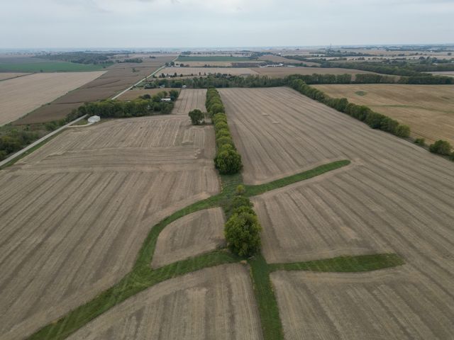 000 County Line Road, Newark, IL 60551