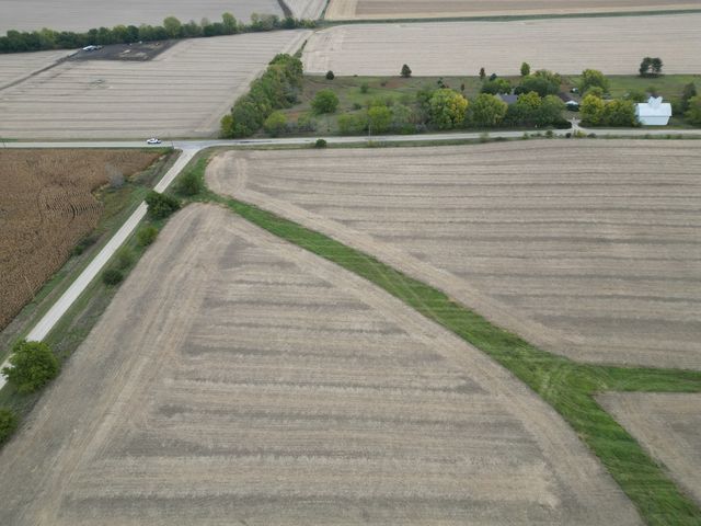 000 County Line Road, Newark, IL 60551