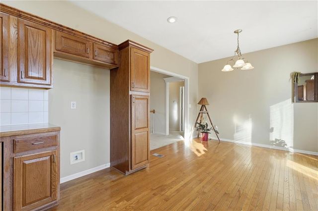 1305 159th Street, Basehor, KS 66007