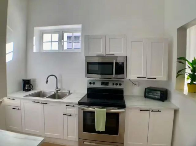 665 MIRAMAR AVE, San Juan, PR 00907