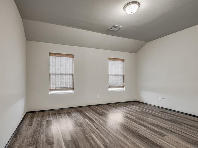 11605 NW 95th Street, Yukon, OK 73099