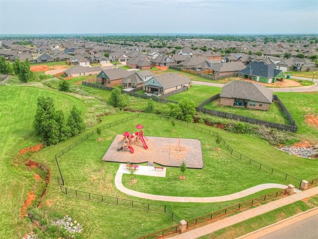 11605 NW 95th Street, Yukon, OK 73099