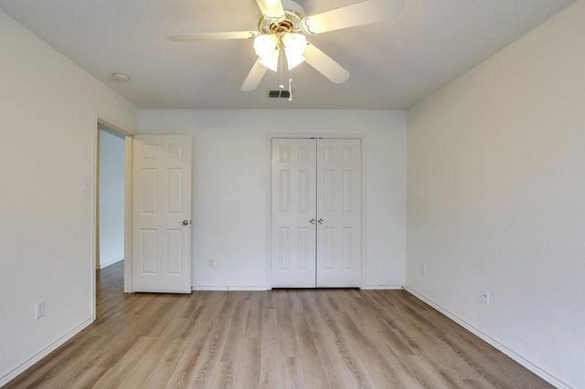 638 Silvertop Road, Arlington, TX 76002
