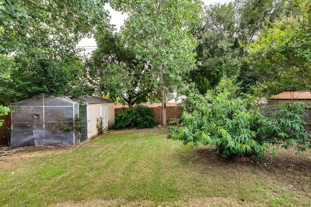 638 Silvertop Road, Arlington, TX 76002