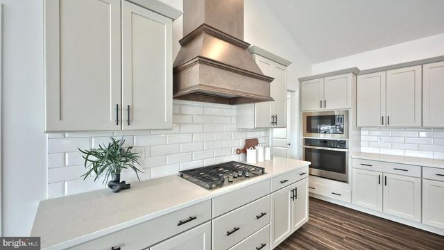 604 LILLIANA DR, Lebanon, PA 17046