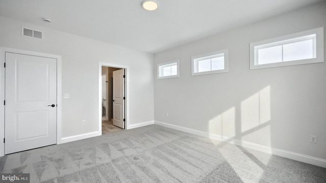 604 LILLIANA DR, Lebanon, PA 17046