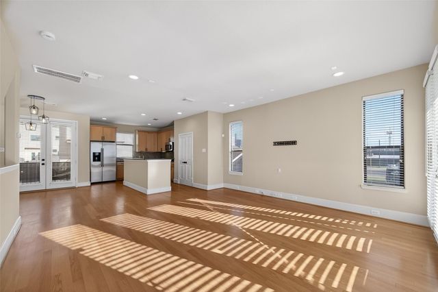 2318 Emancipation Avenue, Houston, TX 77004