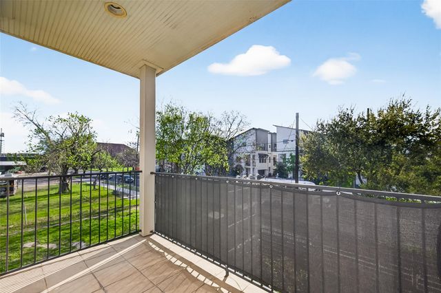 2318 Emancipation Avenue, Houston, TX 77004