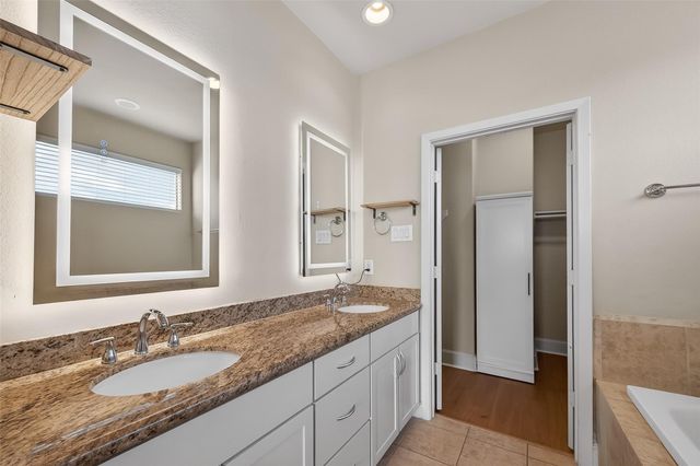 2318 Emancipation Avenue, Houston, TX 77004