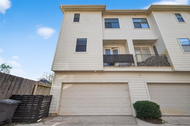 2318 Emancipation Avenue, Houston, TX 77004