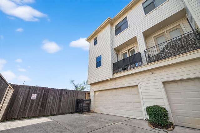 2318 Emancipation Avenue, Houston, TX 77004