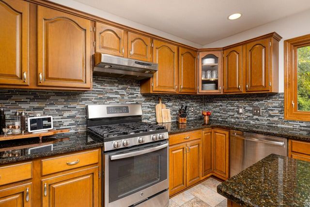 9108 Cambridge Drive, Saline, MI 48176