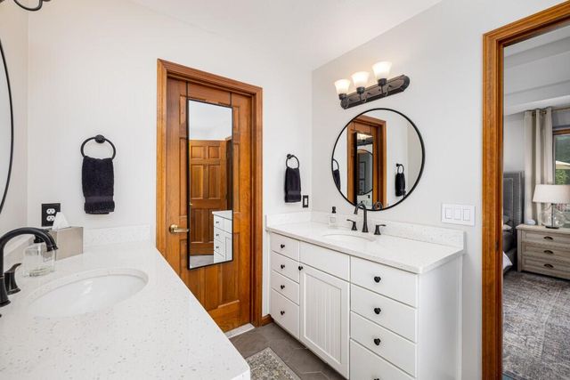 9108 Cambridge Drive, Saline, MI 48176