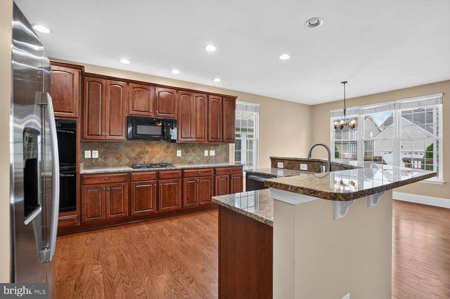 42538 NEIGHBORLY LN, Chantilly, VA 20152