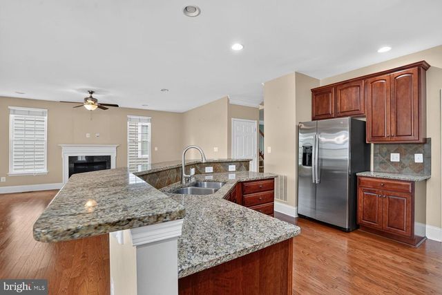 42538 NEIGHBORLY LN, Chantilly, VA 20152
