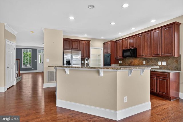 42538 NEIGHBORLY LN, Chantilly, VA 20152