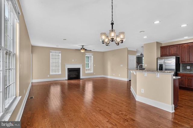 42538 NEIGHBORLY LN, Chantilly, VA 20152