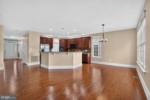 42538 NEIGHBORLY LN, Chantilly, VA 20152