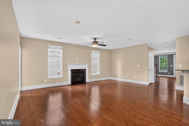 42538 NEIGHBORLY LN, Chantilly, VA 20152