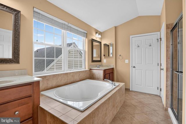 42538 NEIGHBORLY LN, Chantilly, VA 20152