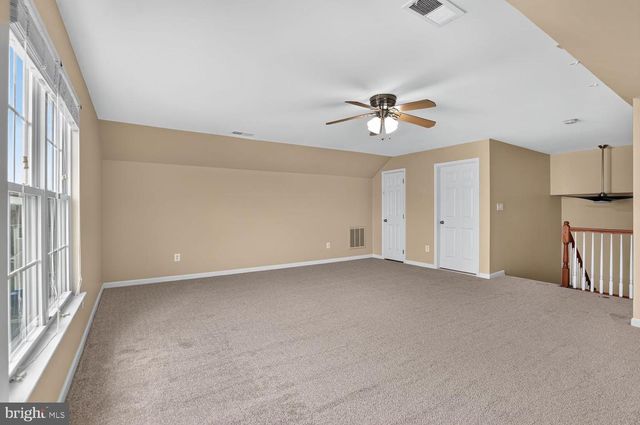 42538 NEIGHBORLY LN, Chantilly, VA 20152