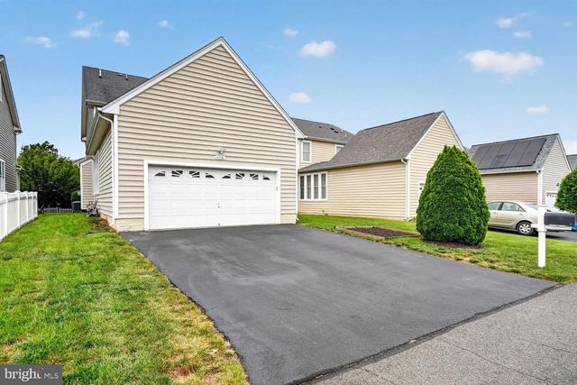 42538 NEIGHBORLY LN, Chantilly, VA 20152
